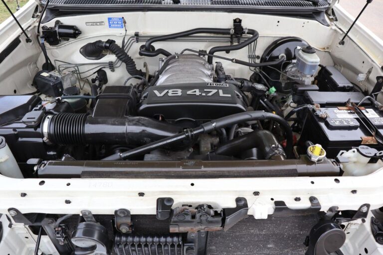 2004 Toyota Tundra engine bay
