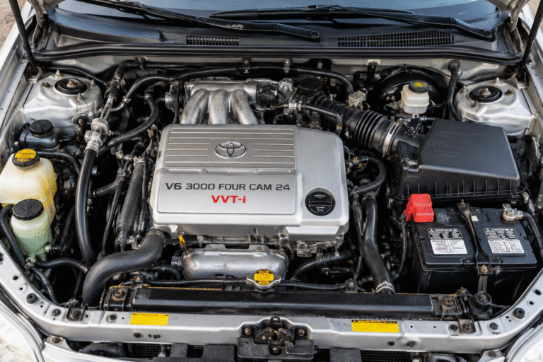 2000 Toyota Sienna Engine – 3.0L bay