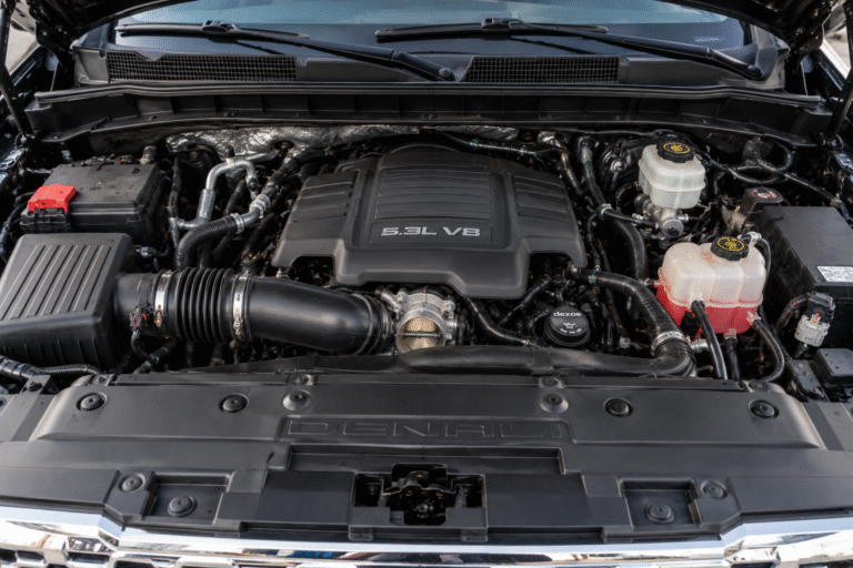 2019 GMC Sierra Denali Engine – 5.3L bay